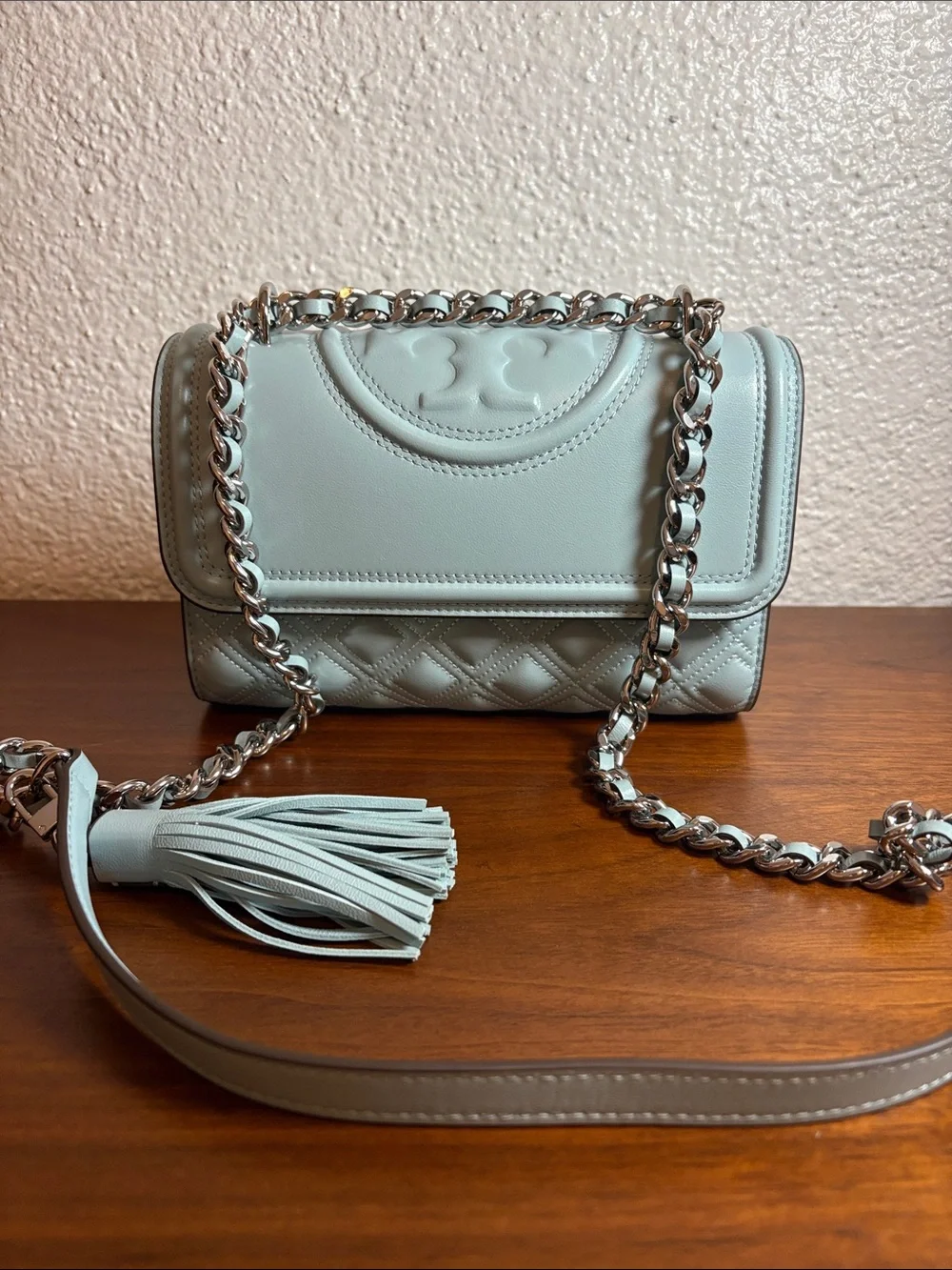 Tory Burch Small Shoulder Fleming Bag - Light Blue